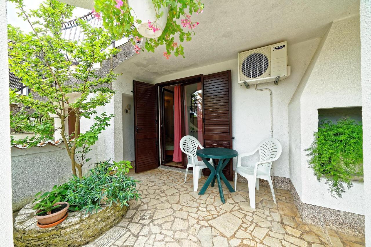 Guest House Jolanda Μεντουλίν Εξωτερικό φωτογραφία