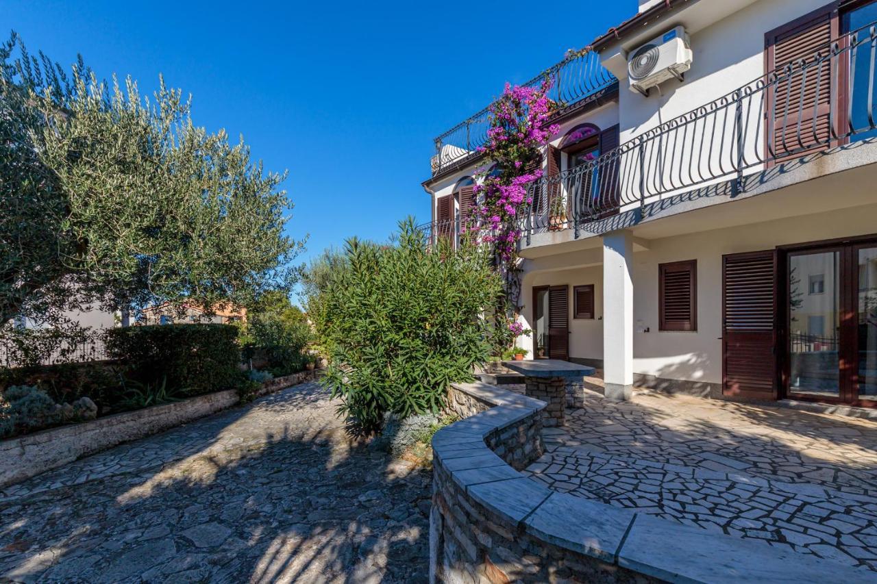 Guest House Jolanda Μεντουλίν Εξωτερικό φωτογραφία