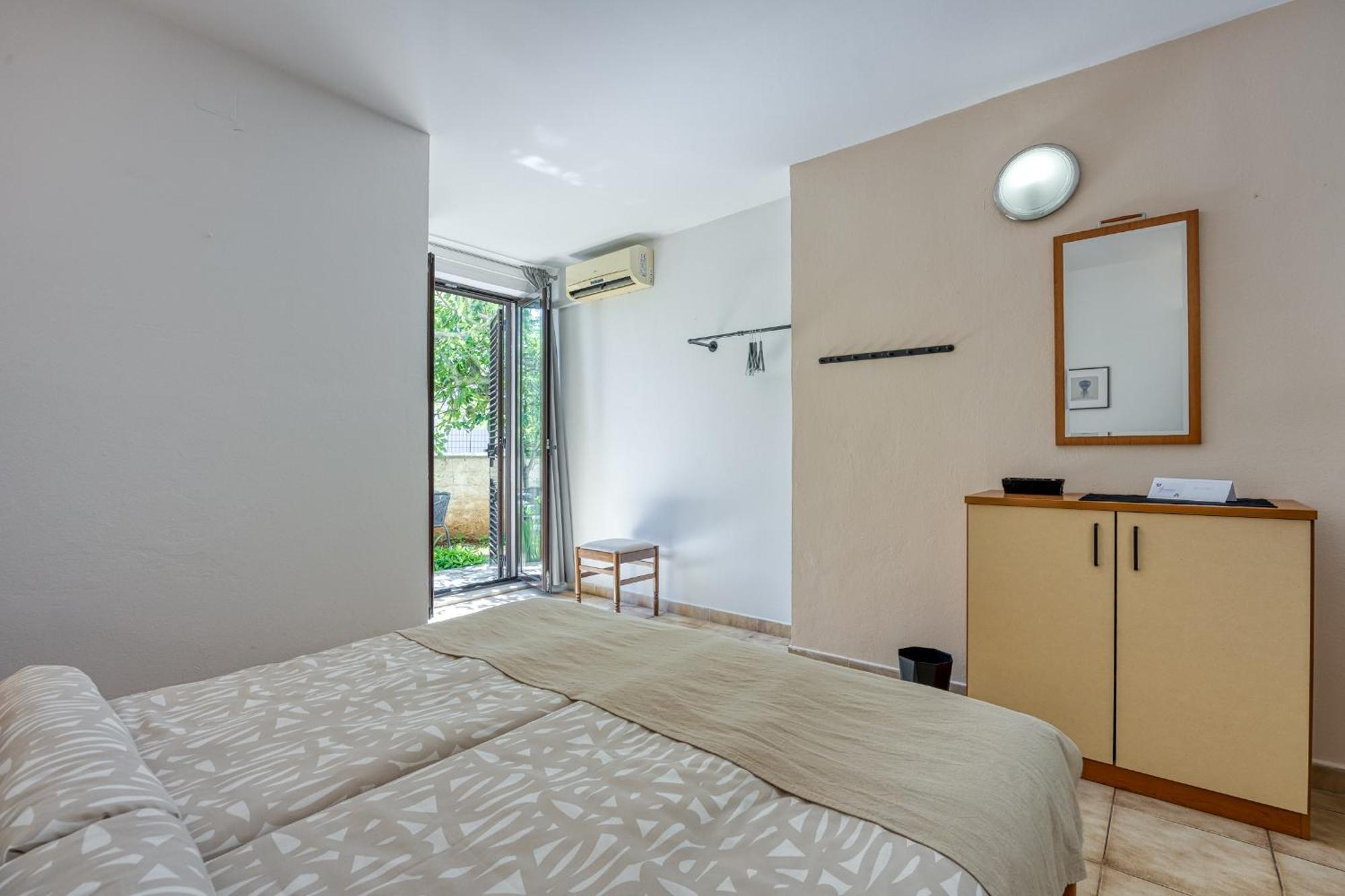 Guest House Jolanda Μεντουλίν Εξωτερικό φωτογραφία